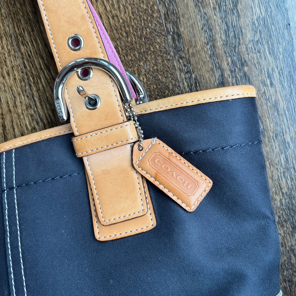 COACH Vintage Small Soho Tote Bag - Picture 8 of 8